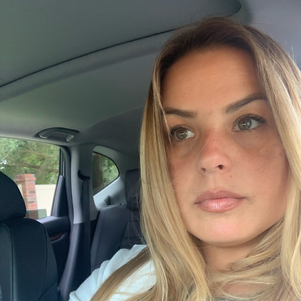 Meet your Posher, Alicia